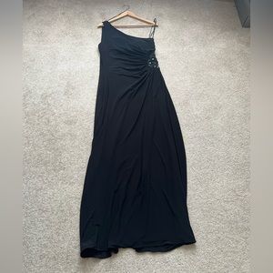 JS Boutique Black One Shoulder Gown in Size 12